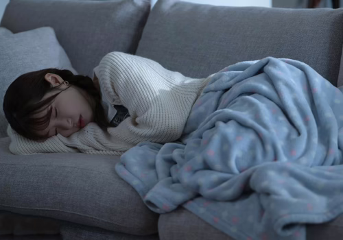 Poster of Địt cô bạn gái nhỏ nhắn của tôi khi đang ngủ say