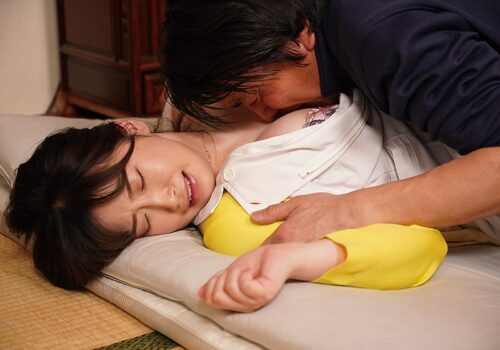 Poster of Người bố dâm đãng hiếp dâm con gái riêng của vợ sau nhiều năm nuôi lớn